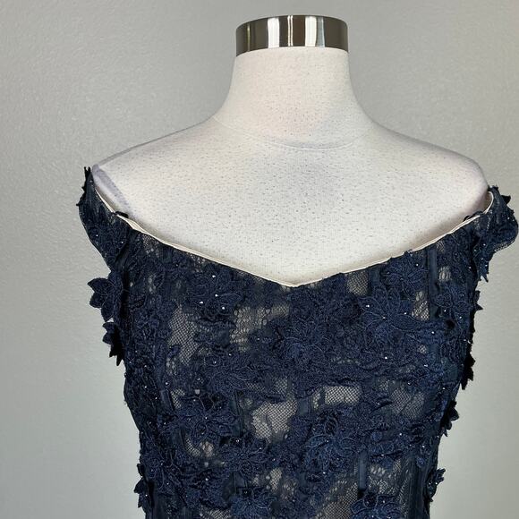 AQUA Off the Shoulder Sequined Floral Lace A-Line Evening Gown Blue Size 8 Dress - Picture 6 of 12